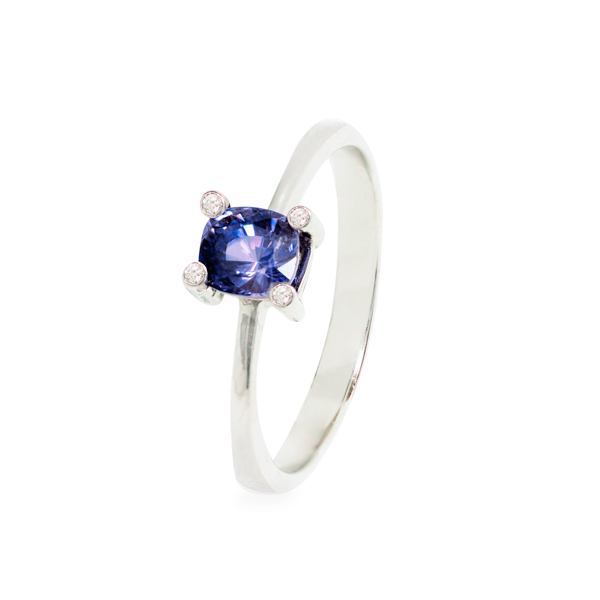 Anillo Oro Blanco 18K y Diamantes mod. Norway