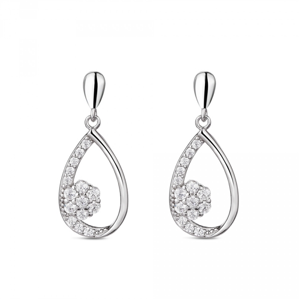 Pendiente de plata rodiado gota con flor de circonita de 26 mm