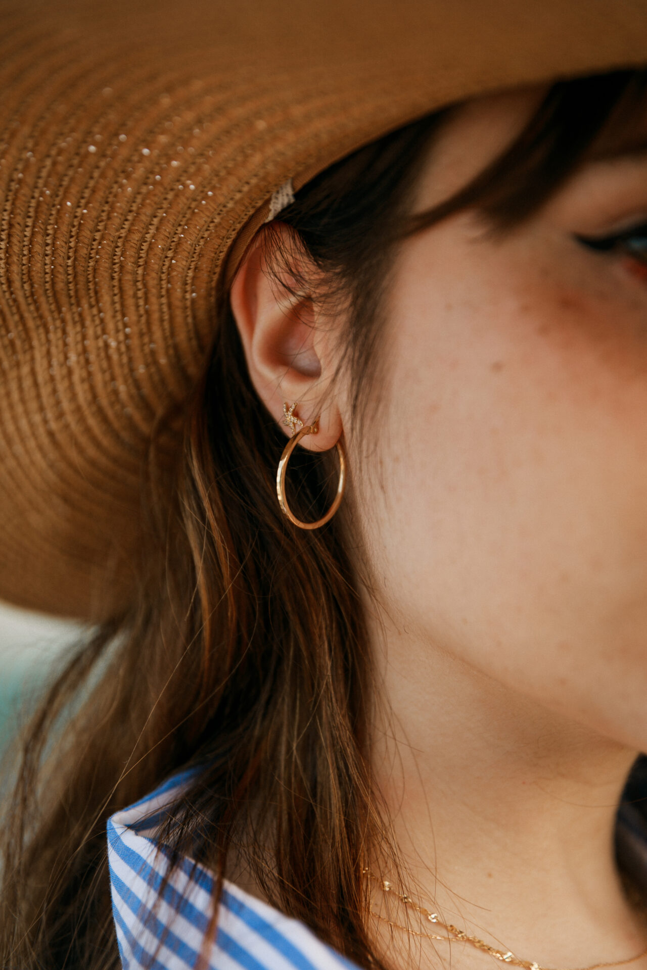 PENDIENTES ORO 18K FORMA ESTRELLA DE MAR CIRCONITAS - Imagen 3