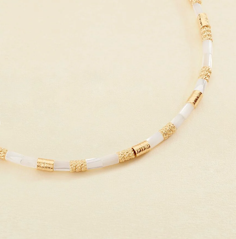 COLLAR CORTO PETRA - NÁCAR / ORO AGATHA PARIS
