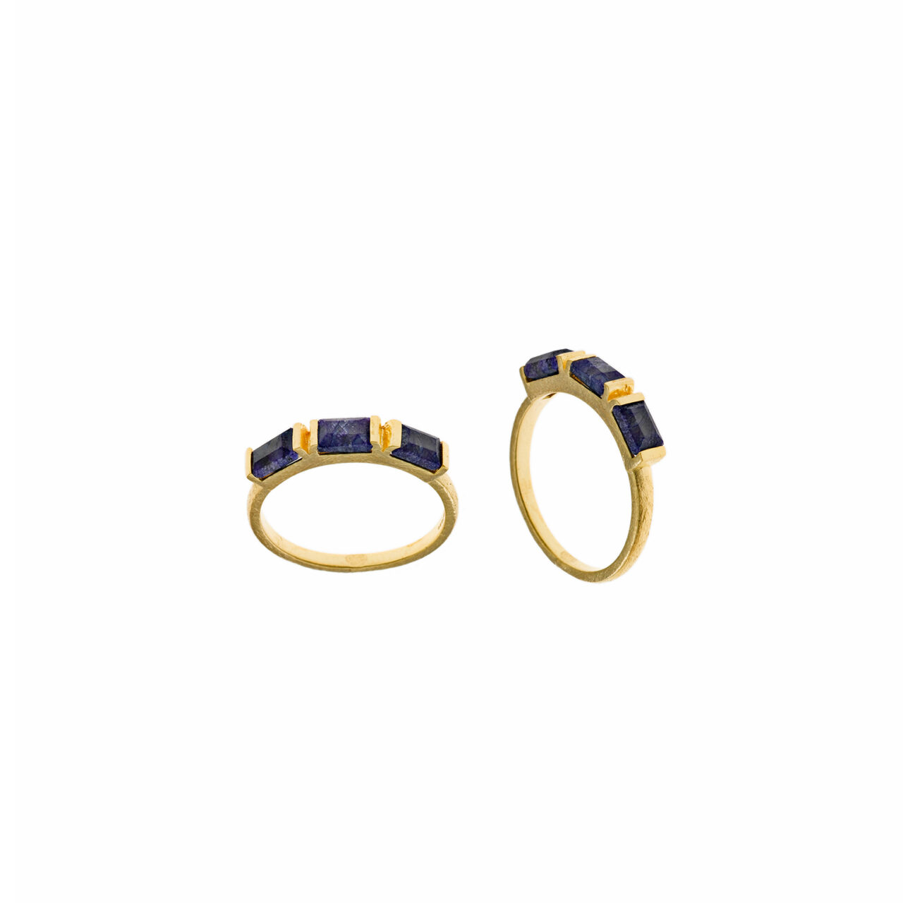 SORTIJA PLATA CHAPADO DORADO TRES ZAFIROS AZUL SALVATORE