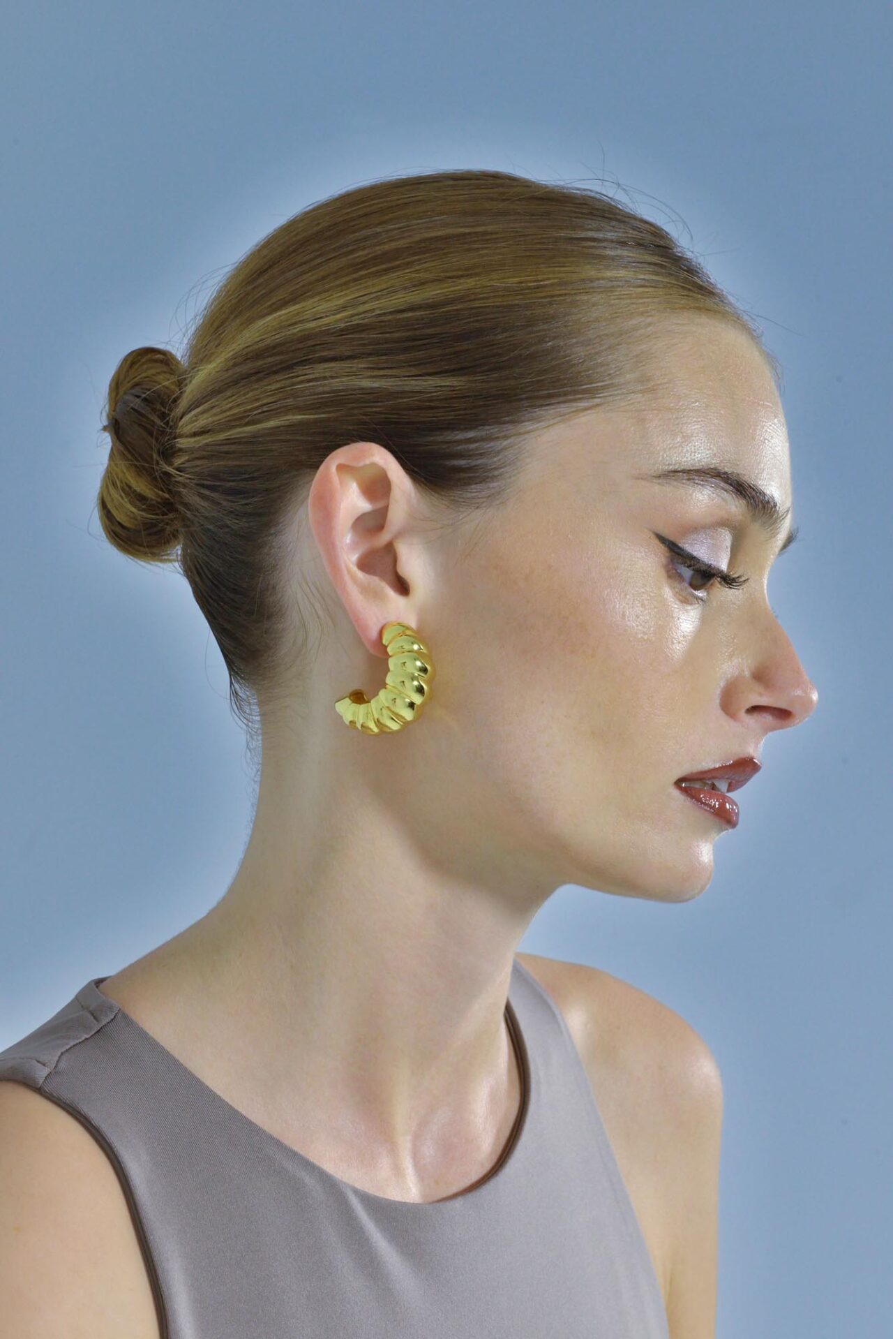 PENDIENTES METAL CHAPADO DORADO ARO ABIERTO SALVATORE - Imagen 2