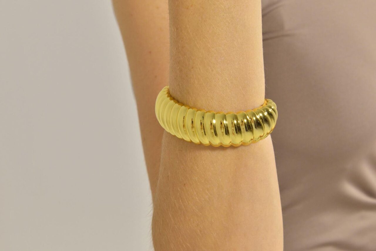 PULSERA METAL CHAPADO DORADO ABIERTO SALVATORE - Imagen 3