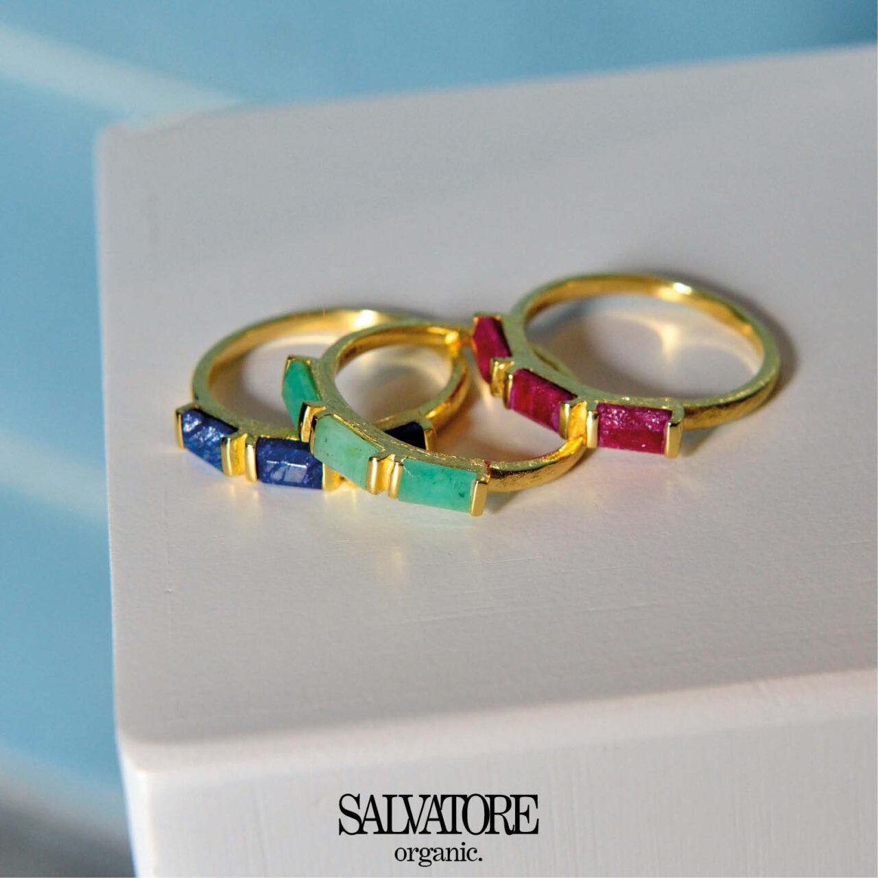 SORTIJA PLATA CHAPADO DORADO TRES ZAFIROS AZUL SALVATORE - Imagen 2