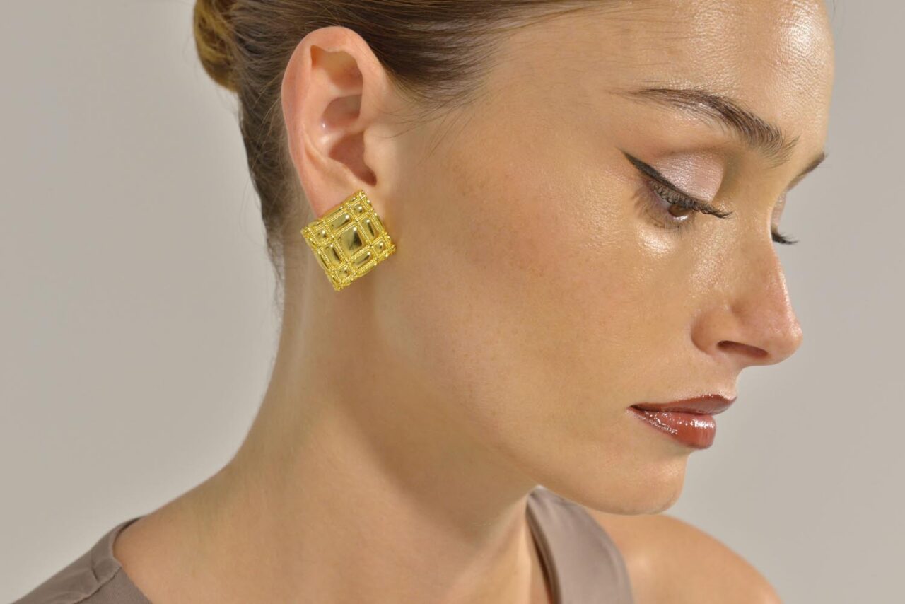 Pendientes metal chapado dorado rombo tartan cierre Salvatore - Imagen 4