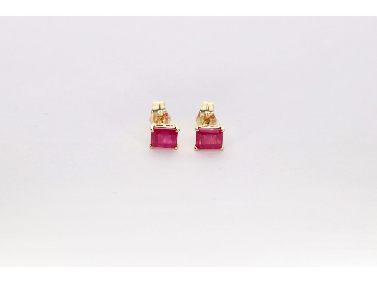 PENDIENTES ORO 18K RUBI TALLA CARRE PIEDRA FINA - Imagen 2