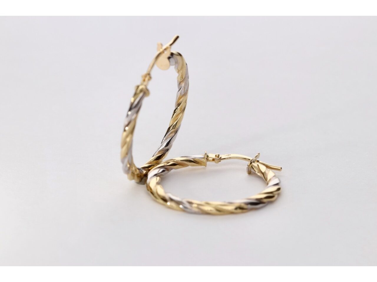 PENDIENTES ARO ORO 18K  TRENZADO BICOLOR - Imagen 2