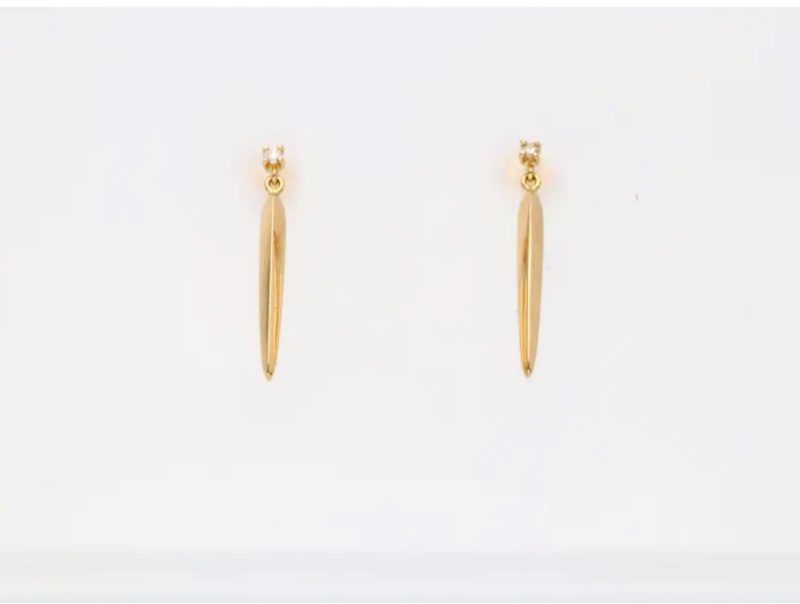 PENDIENTE ORO 18K GARRA Y HOJA BRILLANTE 0.03CT LECARRÉ