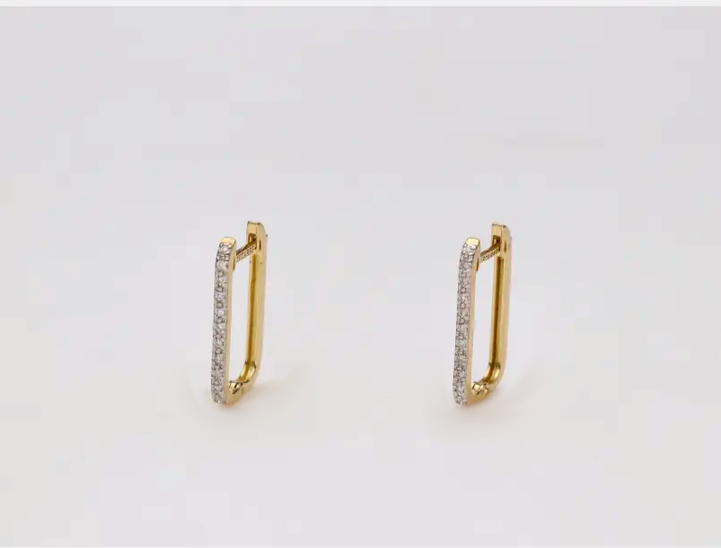 PENDIENTE OA. ORO 18K  BRILL 0.088 CT LECARRÉ