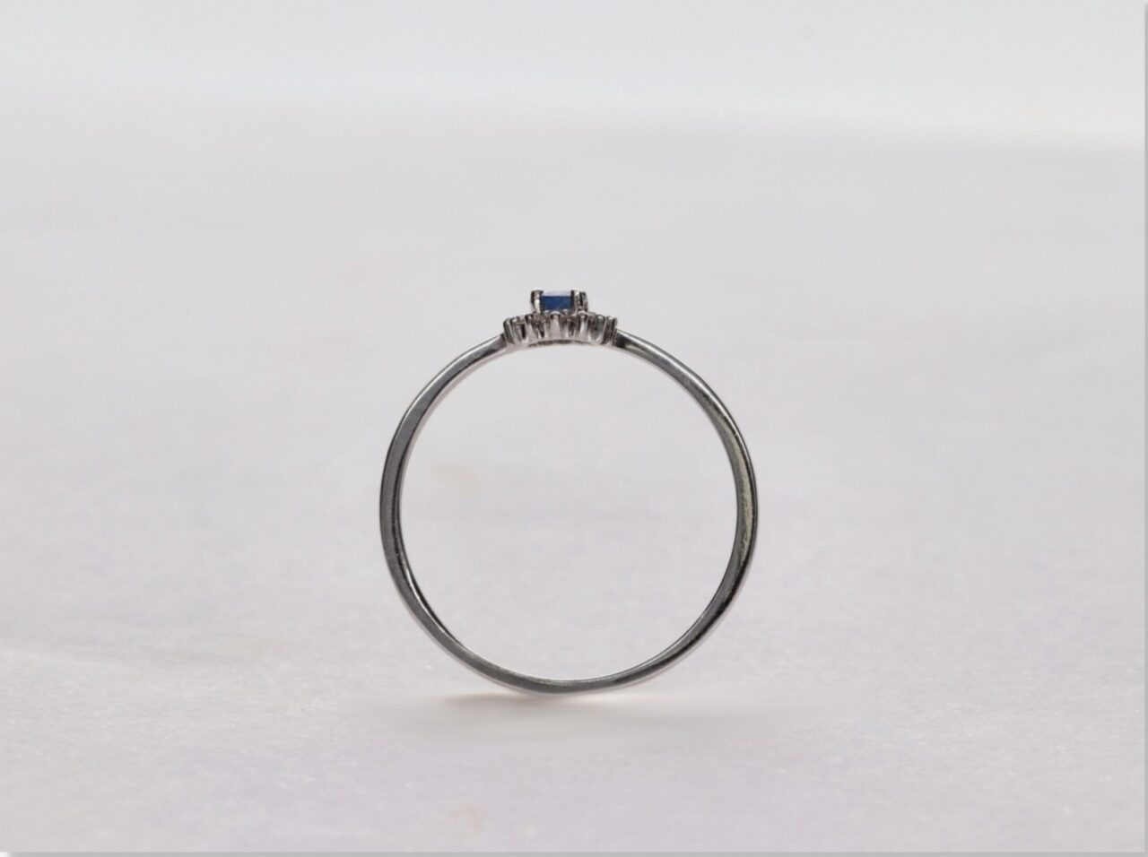 SORTIJA ORO BLANCO 18K BRILL. 0.056CT. OVAL ZAFIRO - Imagen 2